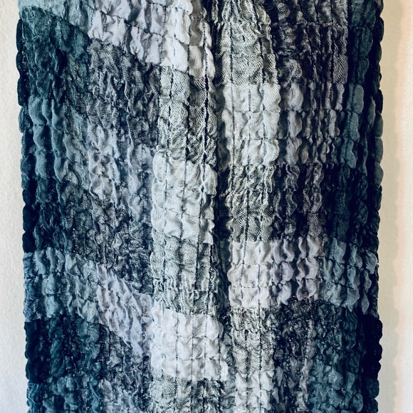 Long Black & Greys Check Waffle Cotton Scarf/Wrap - Picture 5 of 5